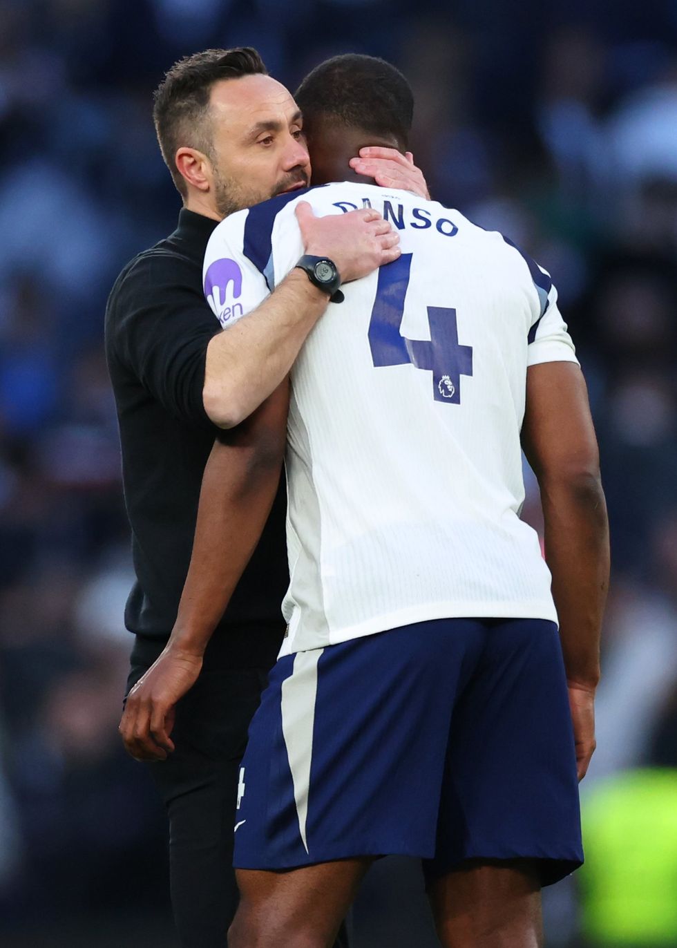 Roberto De Zerbi luta para manter o Tottenham na Premier League