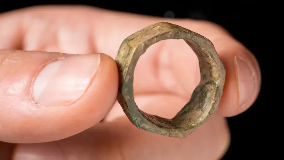 Roman Ring