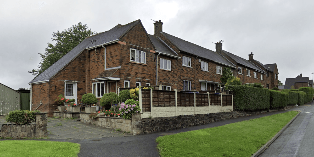 Burglar orders traumatised Royton pensioners to drink black liquid at knifepoint in their own home Burglar orders traumatised Royton pensioners to drink black liquid at knifepoint in their own home