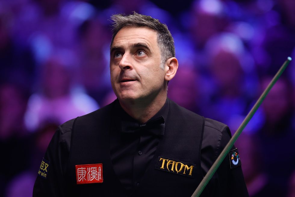 Ronnie O'Sullivan in the first round match against China's Zhou Yuelong on day 4 of the 2025 UK Championship\u200b