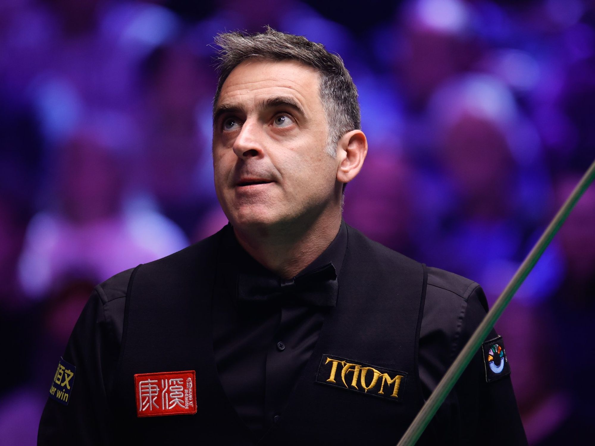 Ronnie O'Sullivan in the first round match against China's Zhou Yuelong on day 4 of the 2025 UK Championship