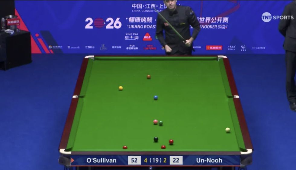 Ronnie O'Sullivan thumped the table in frustration during the seventh frame