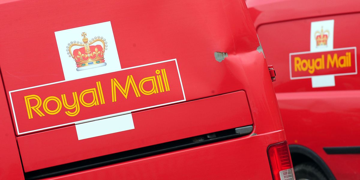 NextImg:Christmas cards could be delayed until February with Royal Mail in 'complete meltdown'