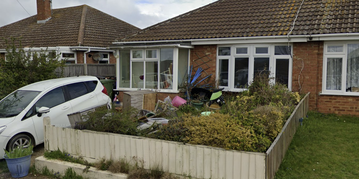 NextImg:Neighbour row erupts after 'nightmare' homeowner turns front garden into rat-infested 'tip' of rubbish