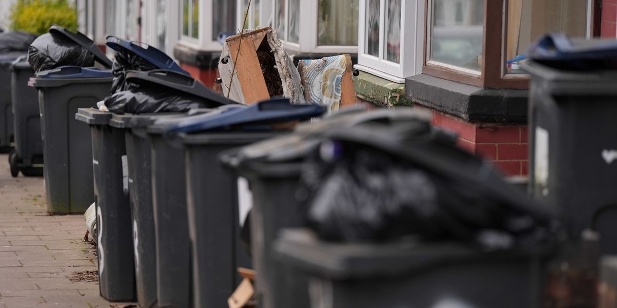 NextImg:Wrexham bin workers follow Birmingham's lead to strike over pay and poor working conditions