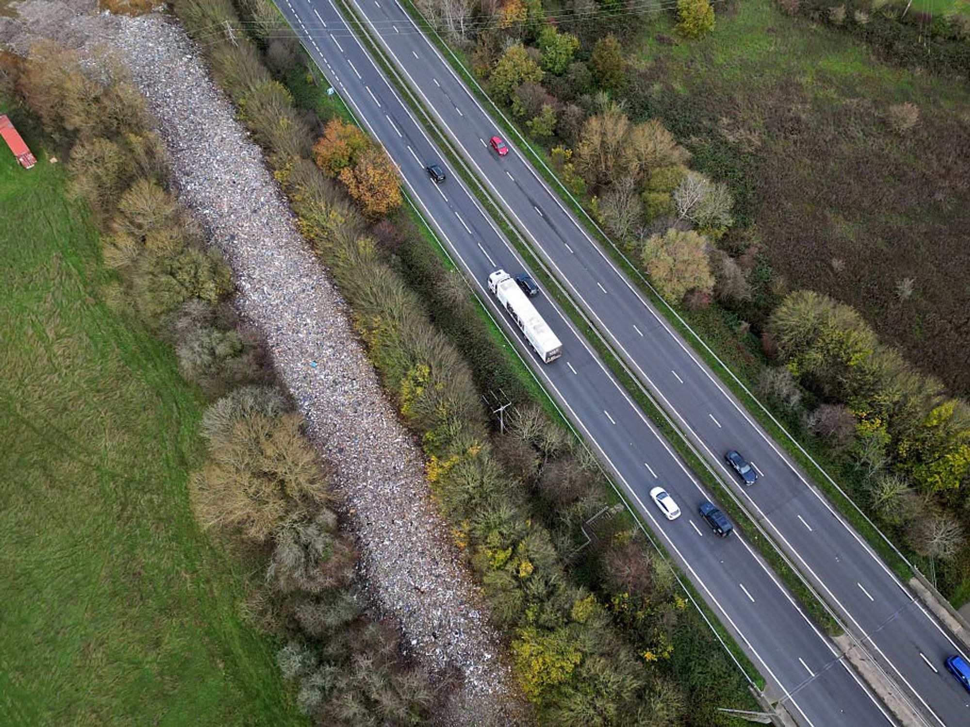 Rubbish near the A34