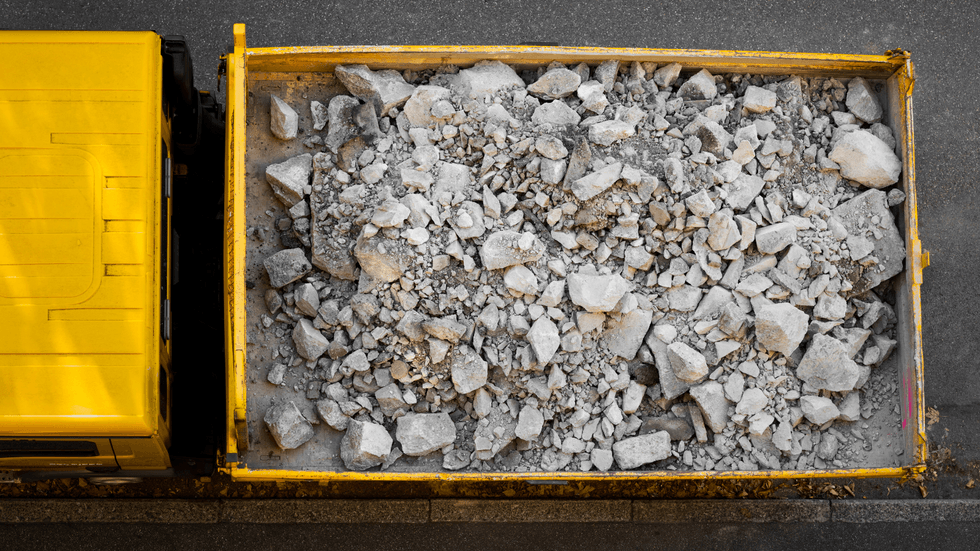 Caminhão de entulho