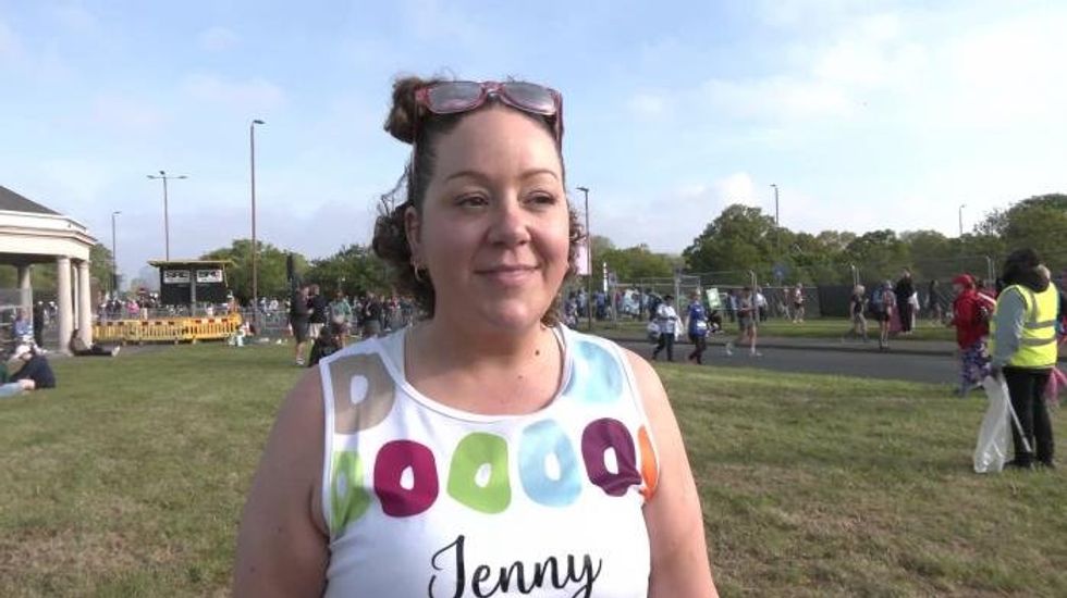 Runner with inoperable cancer takes on London Marathon for research charity