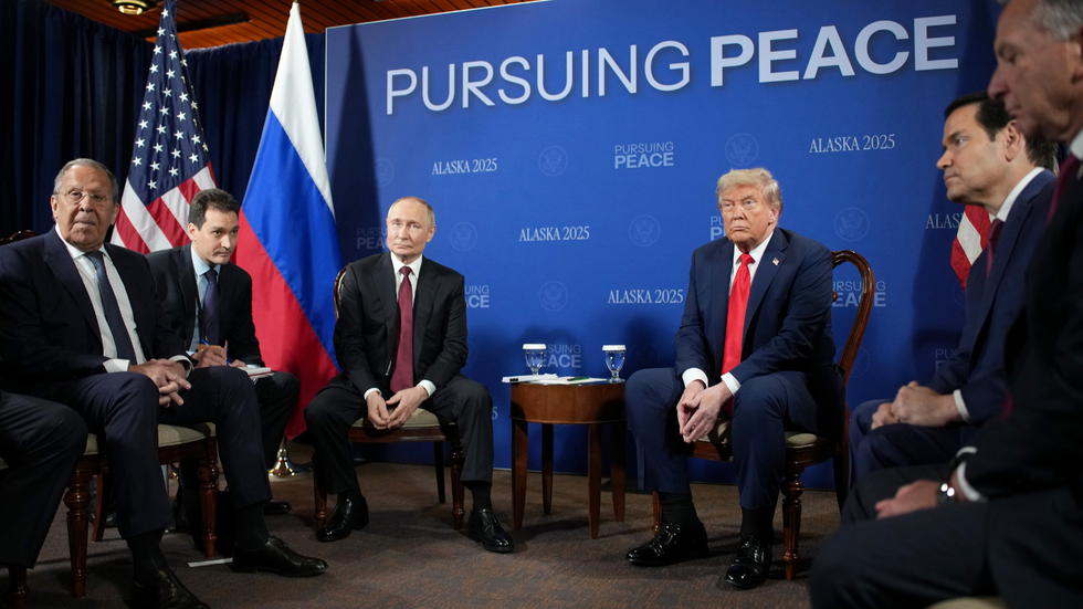 Russian and American delegation in Alaska