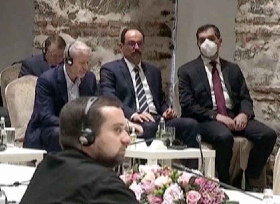Russian billionaire Roman Abramovich listens as Turkish President Tayyip Erdogan (not seen) addresses Russian and Ukrainian negotiators before their face-to-face talks in Istanbul, Turkey March 29, 2022 in this screen grab taken from a video. Turkish Presidency via Reuters TV/Handout via REUTERS.