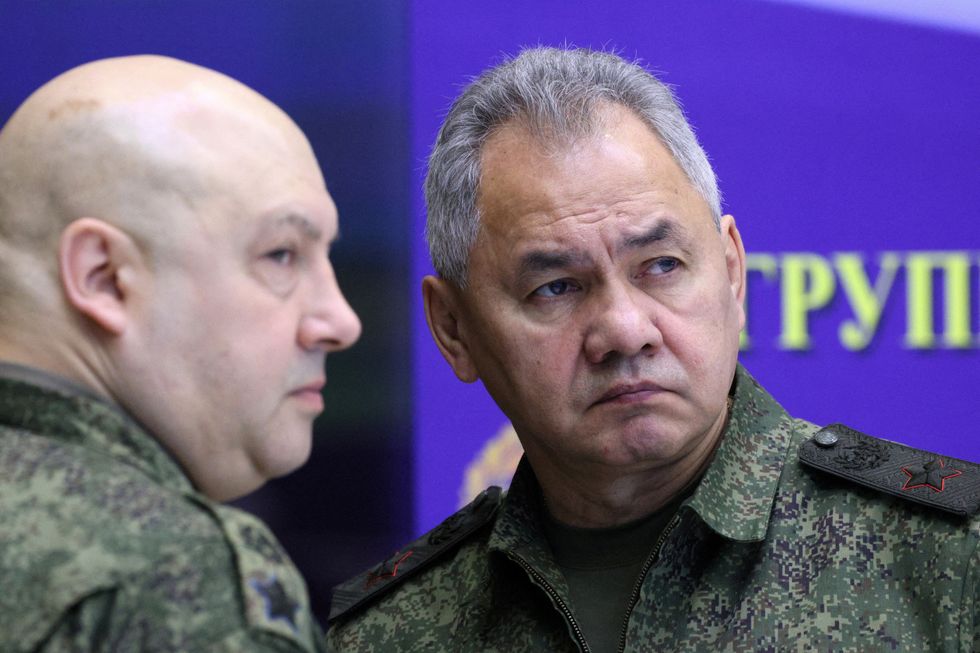 Russian Defence Minister Sergei Shoigu and General Sergei Surovikin