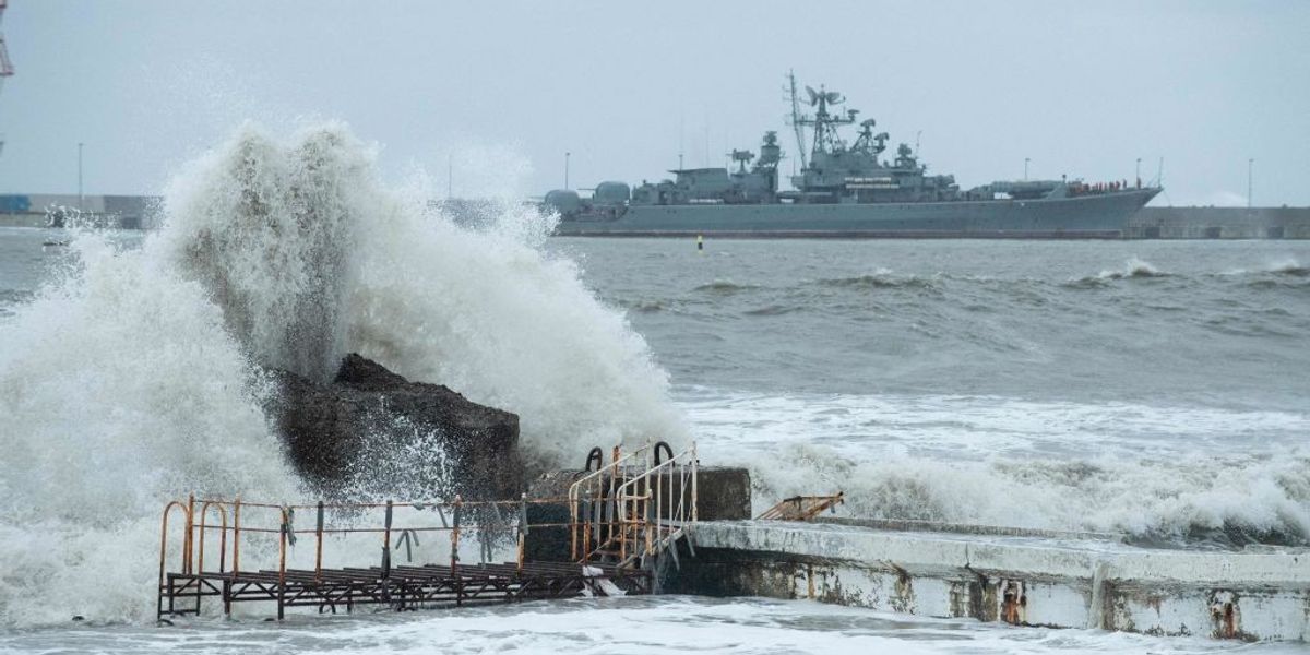 NextImg:Putin's Black Sea fleet hit by major set back as they're forced to U-turn and return to base