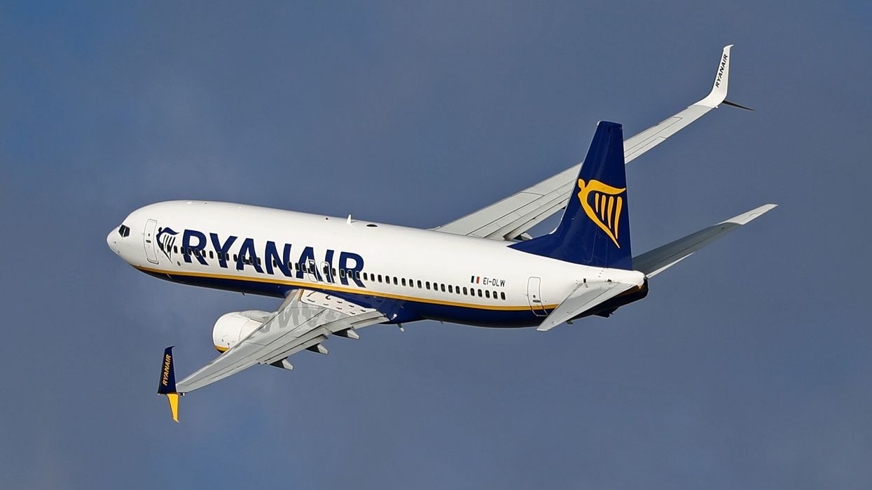 ryan air plane