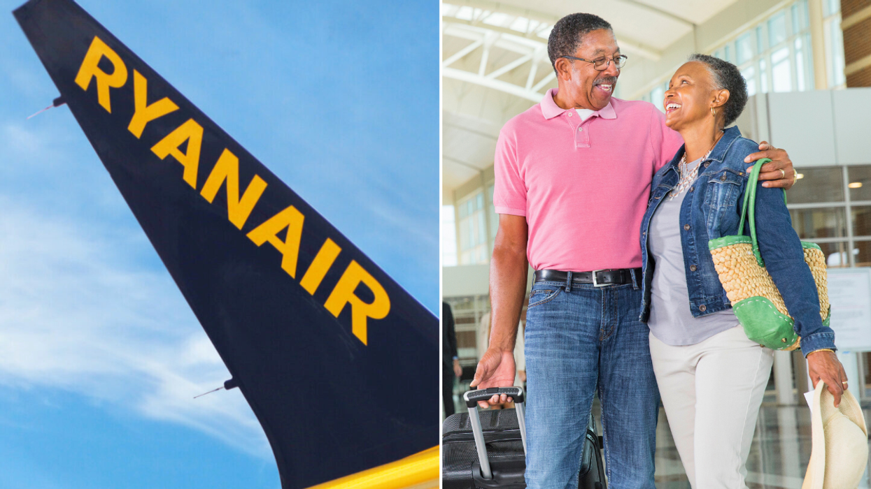Ryanair plane / Couple happy at airport with luggage