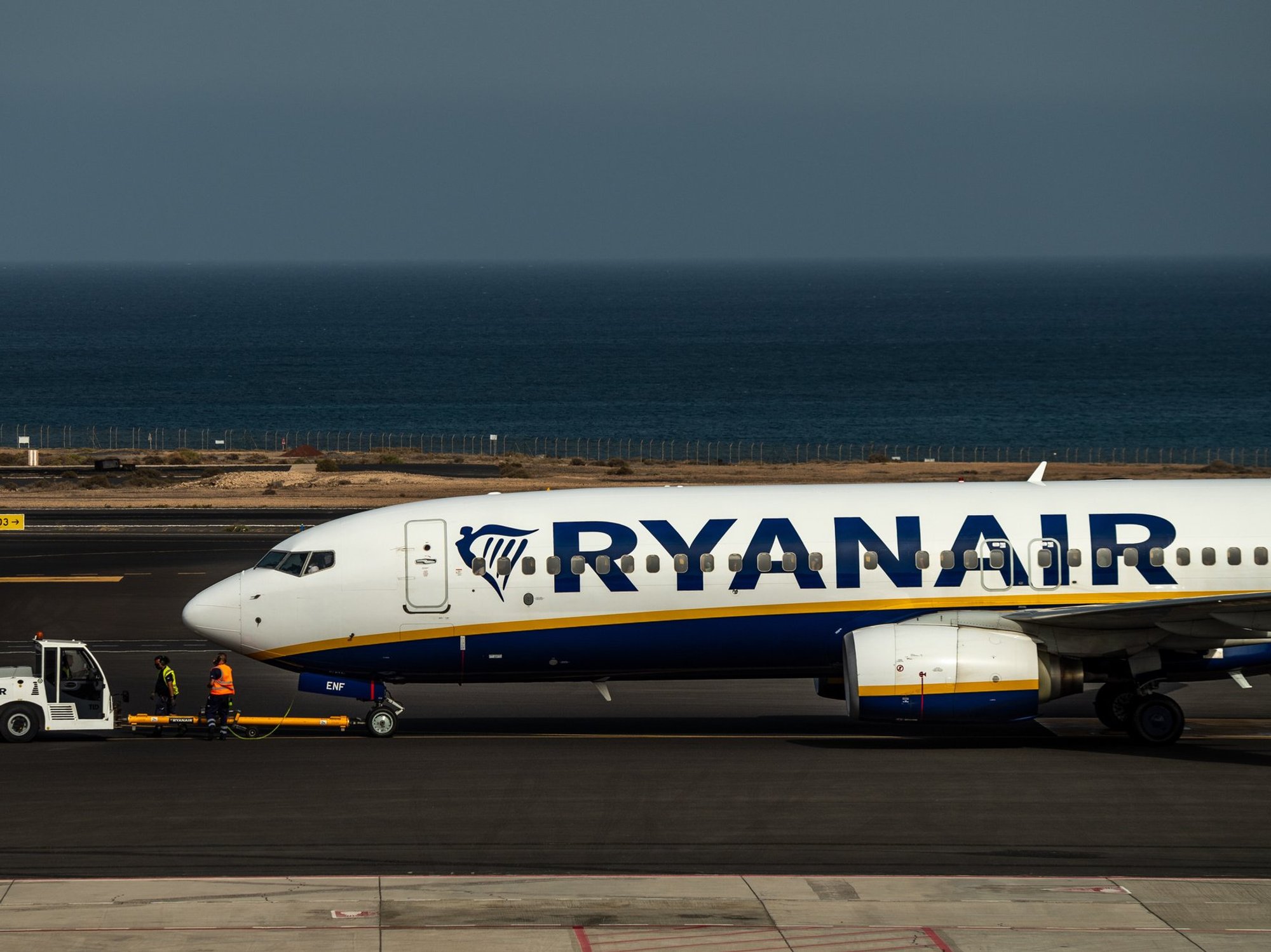 Ryanair plane, Lanzarote airport