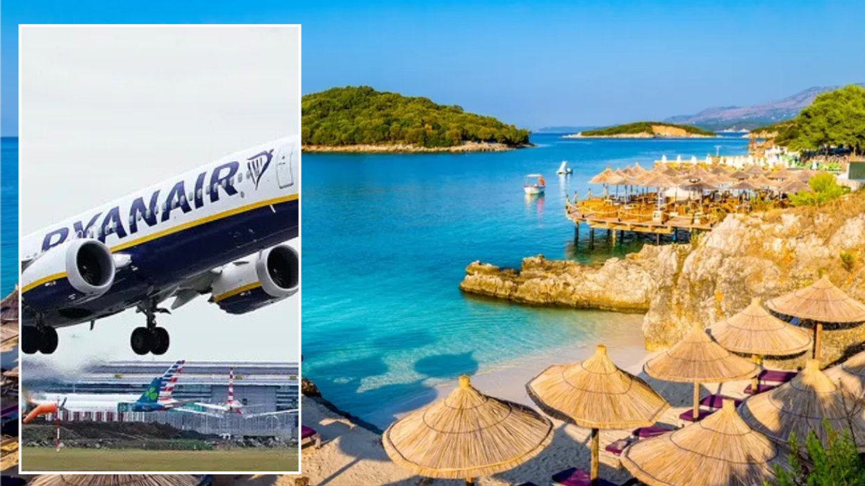 Ryanair plane / vlore Tirana Albania