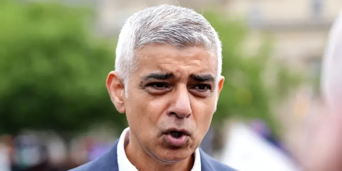 Sadiq Khan backs Brussels youth free movement deal