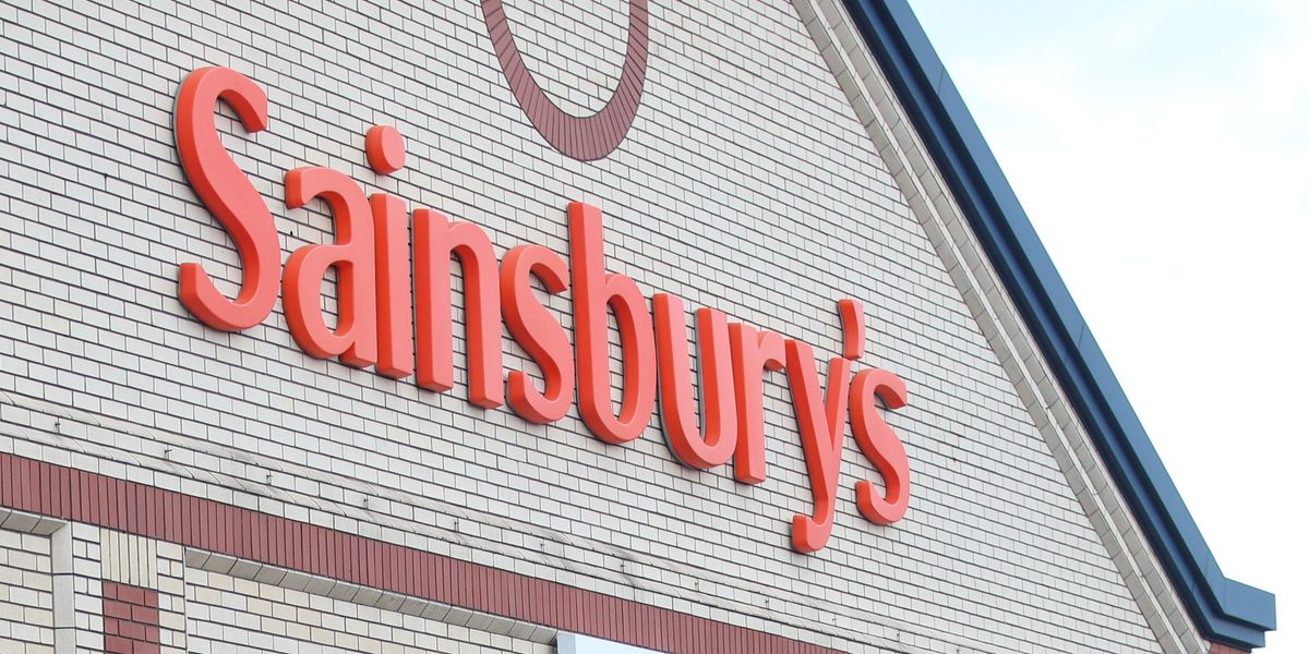 Sainsbury’s announces ‘industry-leading’ pay rise for 120,000 employees Sainsbury’s announces ‘industry-leading’ pay rise for 120,000 employees