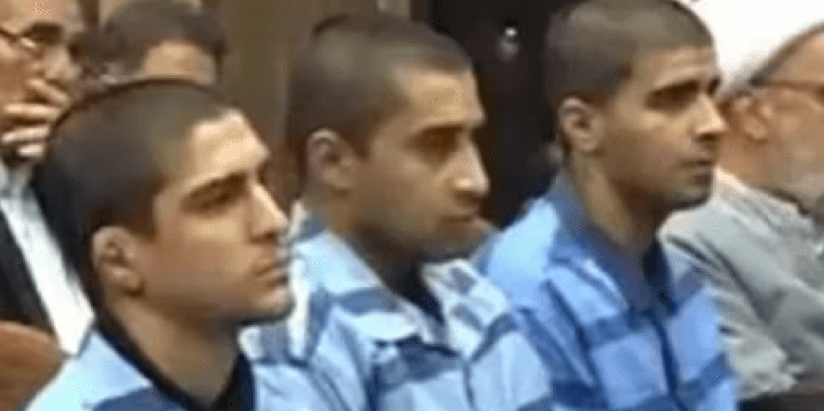 Wrestling champion Saleh Mohammadi, 19, ‘tortured into confessing crime’ and executed in public hanging by Islamic Republic Wrestling champion Saleh Mohammadi, 19, ‘tortured into confessing crime’ and executed in public hanging by Islamic Republic