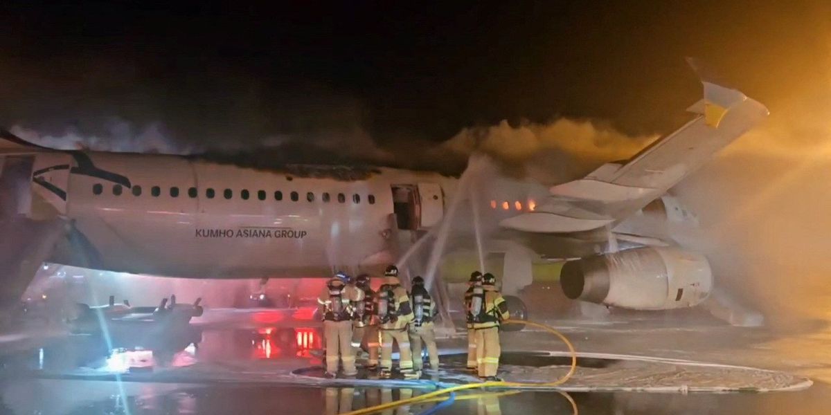 NextImg:South Korea jet carrying 176 passengers erupts in flames as airport evacuated