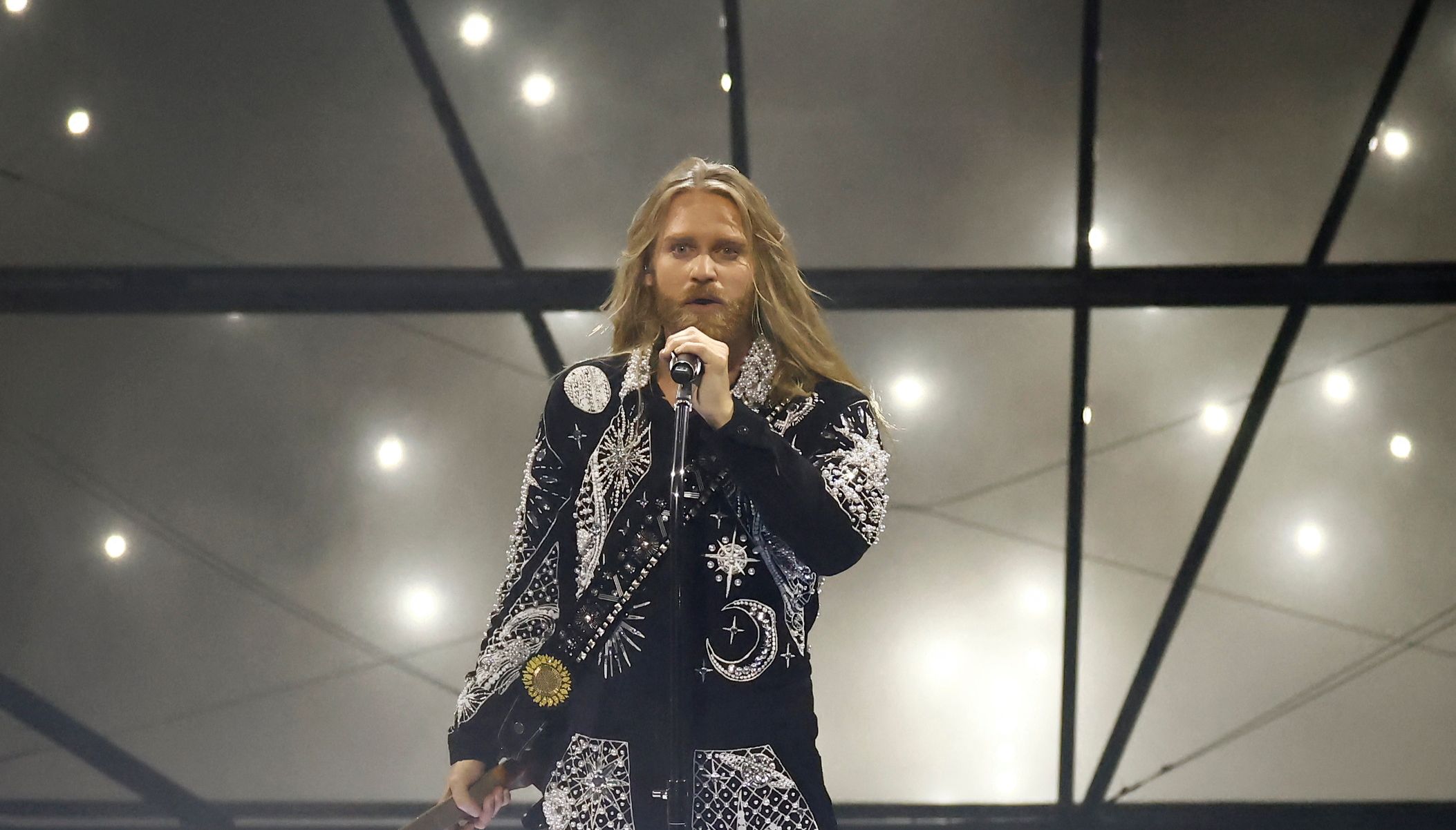 Sam Ryder from United Kingdom performs during the final of the 2022 Eurovision Song Contest in Turin, Italy, May 14, 2022. REUTERS/Yara Nardi