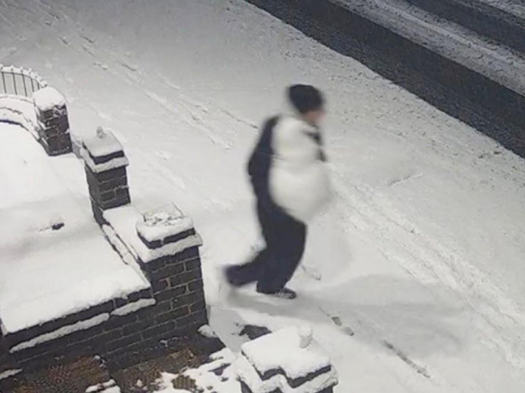 Sammy the snowman stolen outside the Potter pub