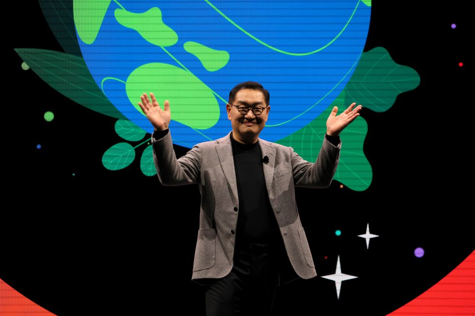 Samsung Electronics Inc. Vice Chairman and CEO Jong-Hee Han delivers a keynote address at CES 2022 at The Venetian Las Vegas on January 4, 2022 in Las Vegas, Nevada