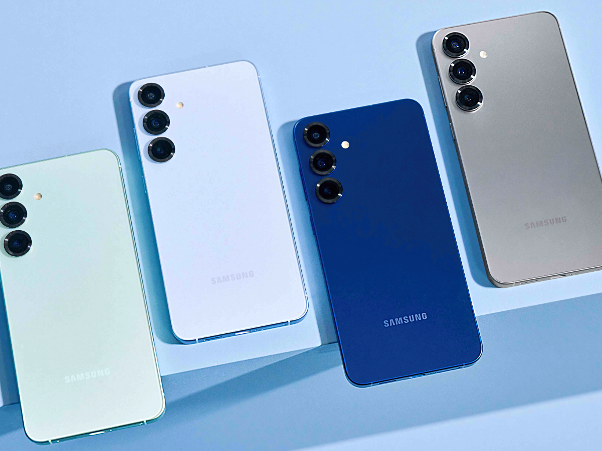 Samsung Galaxy S25 pictured in four colours