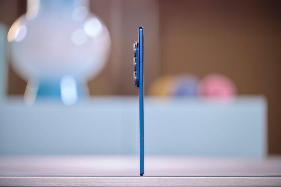 samsung z fold 7 shown from the side