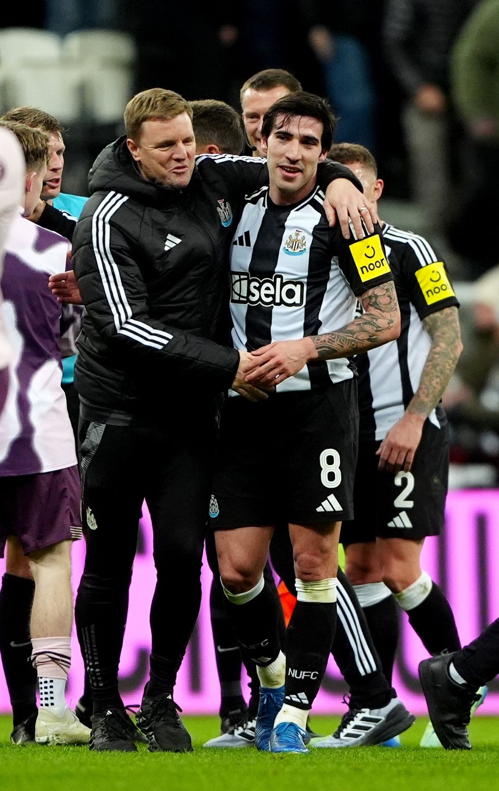 Sandro Tonali, Eddie Howe