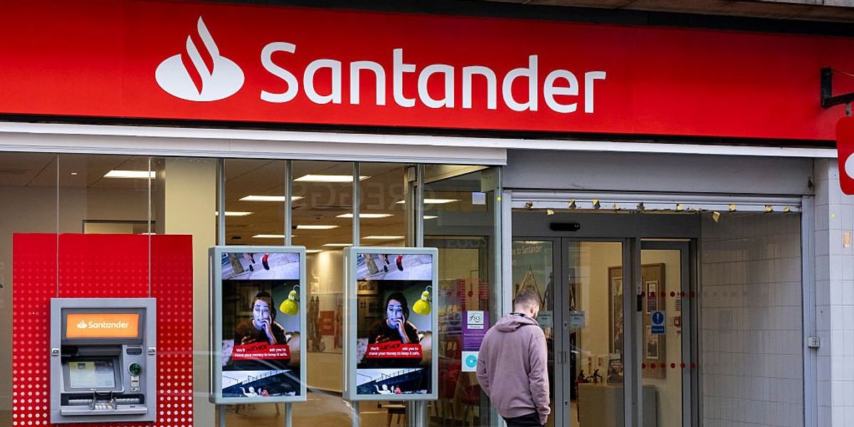 Santander launches 98% mortgage with £10,000 deposit as experts hail ‘good news for first time buyers’ Santander launches 98% mortgage with £10,000 deposit as experts hail ‘good news for first time buyers’