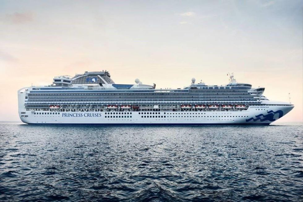 Sapphire Princess ship
