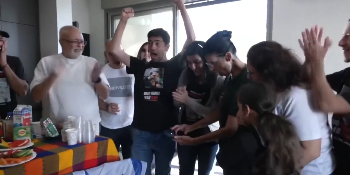 NextImg:Watch the emotional moment that loved ones react to hostages being released