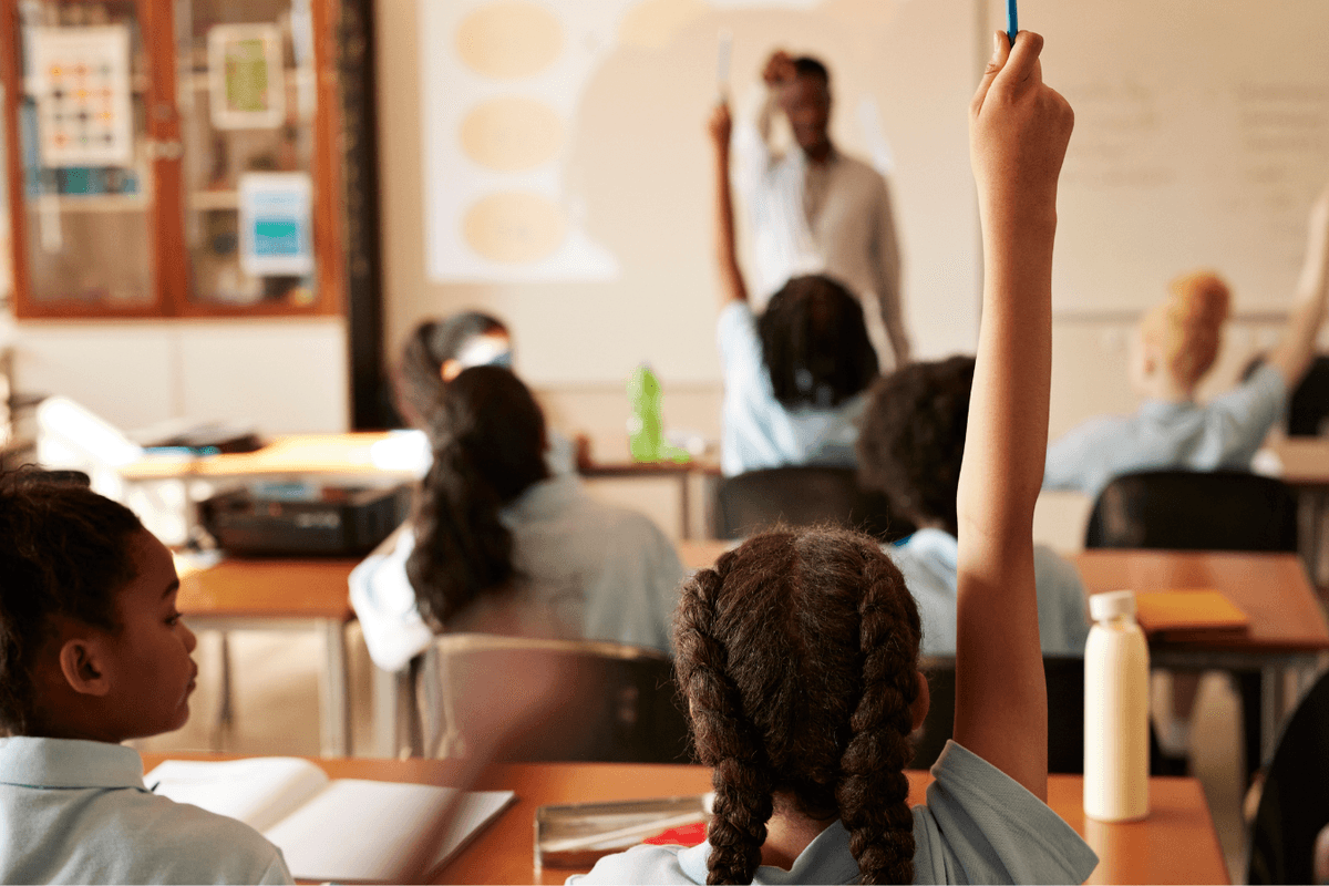 Schoolchildren in classroom (Stock)