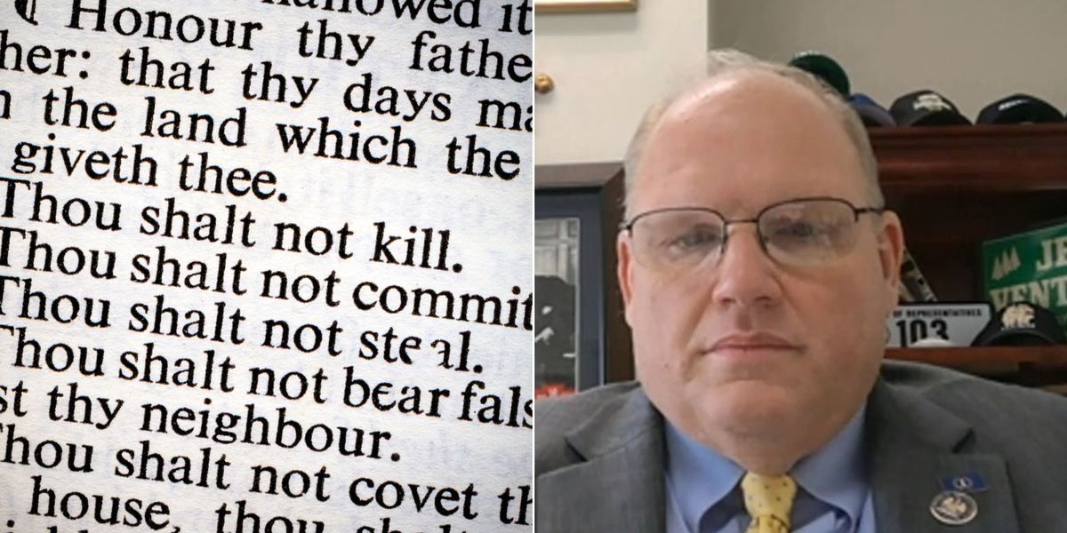 NextImg:‘Schools have turned into fight zones!’ US 10 Commandments classroom display law in place to ‘instil values’