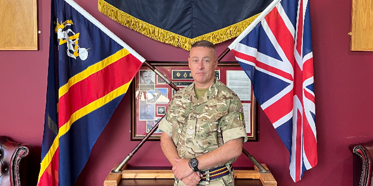 NextImg:Police officer left in shock after discovering identity of man he saved from suicide - and is now taking part in incredible fundraiser