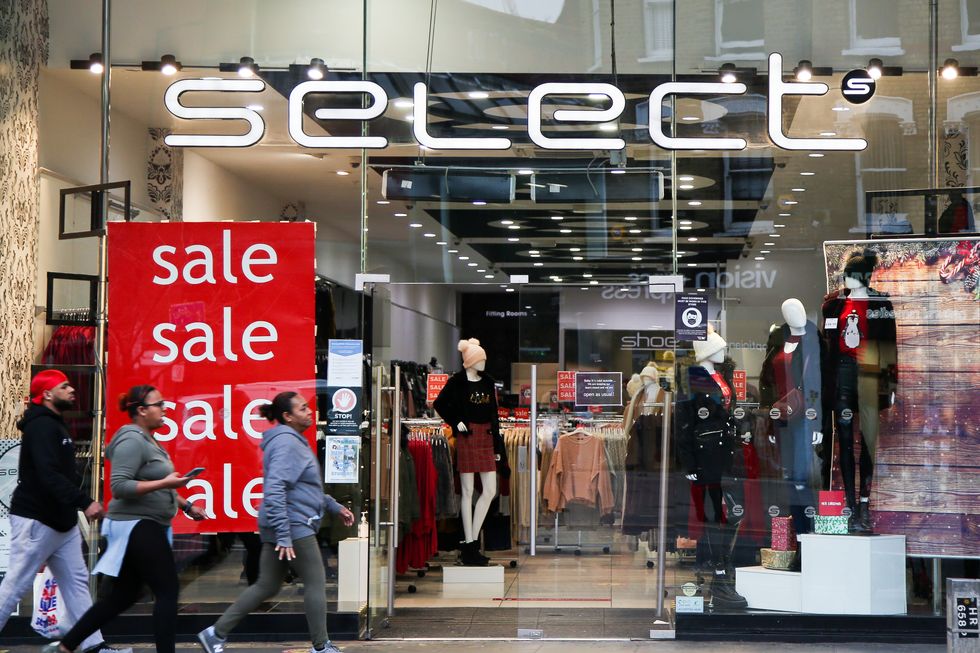 Select Fashion storefront