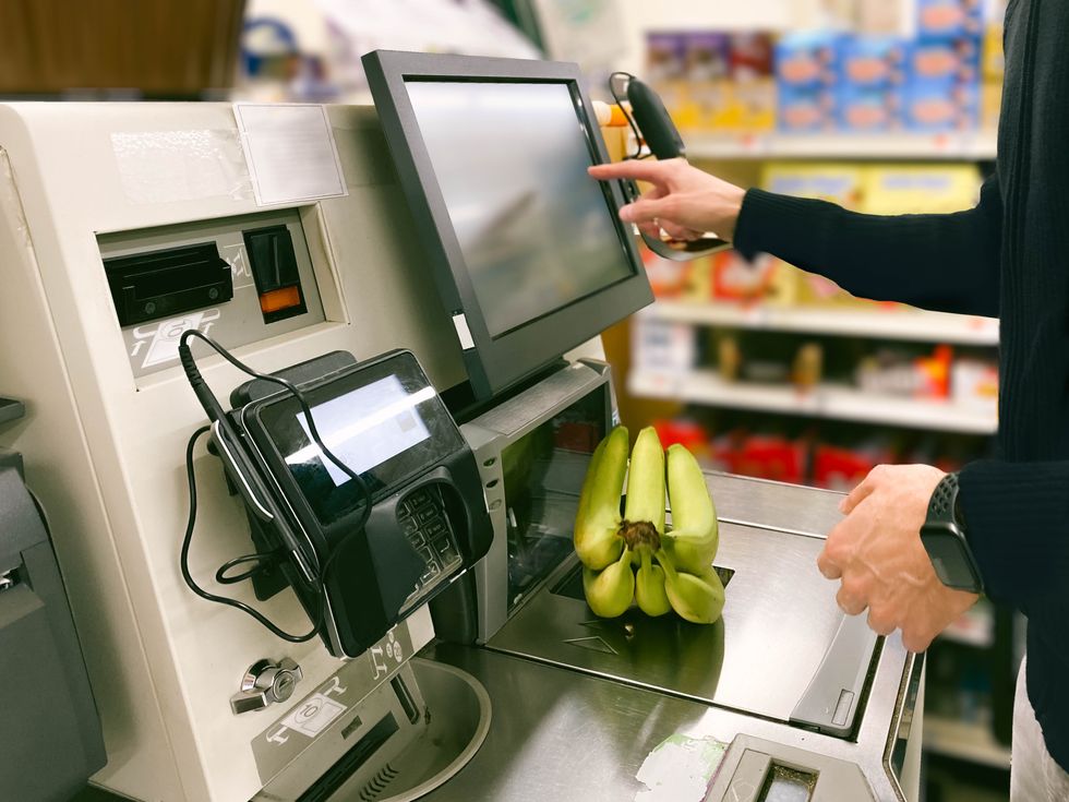 Self checkout