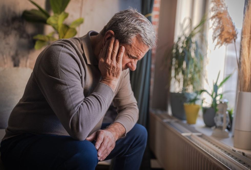 SENIOR MAN WITH FATIGUE