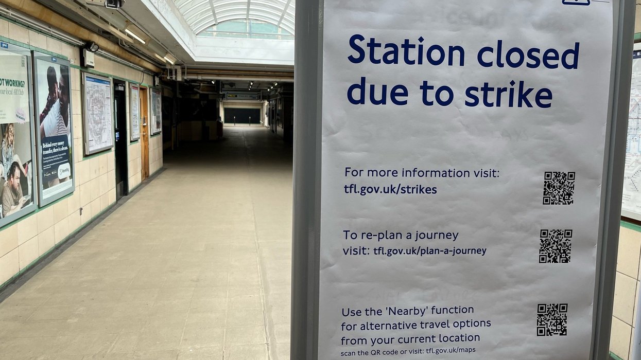 Service lines shut on the London Underground