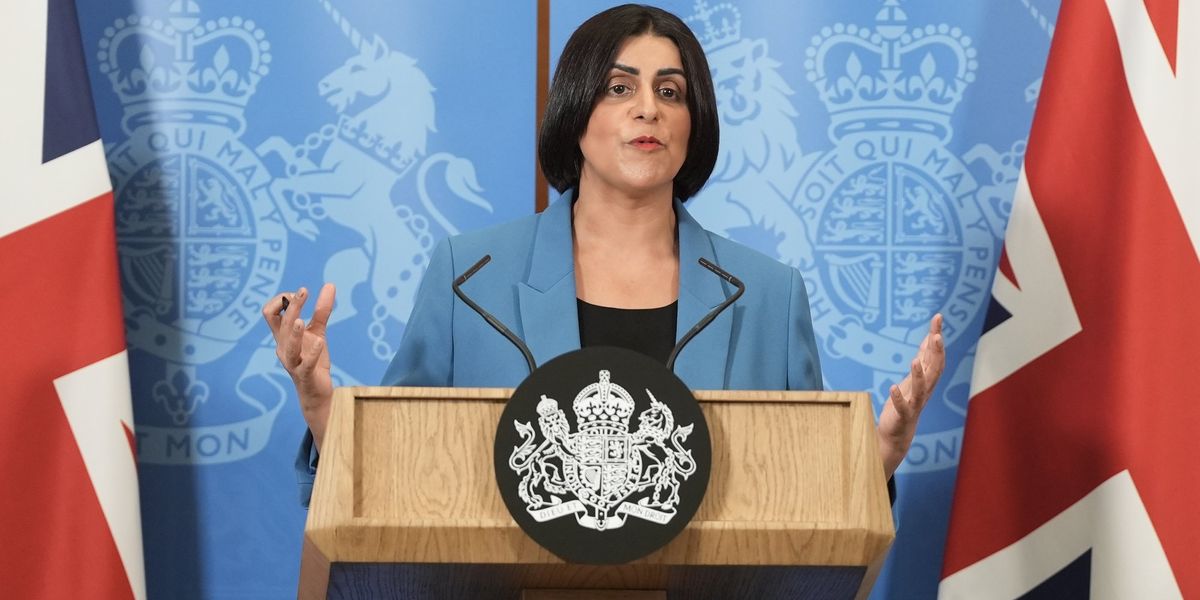 Migrant crisis: Home Office ‘loses’ illegal migrants in Britain Migrant crisis: Home Office ‘loses’ illegal migrants in Britain