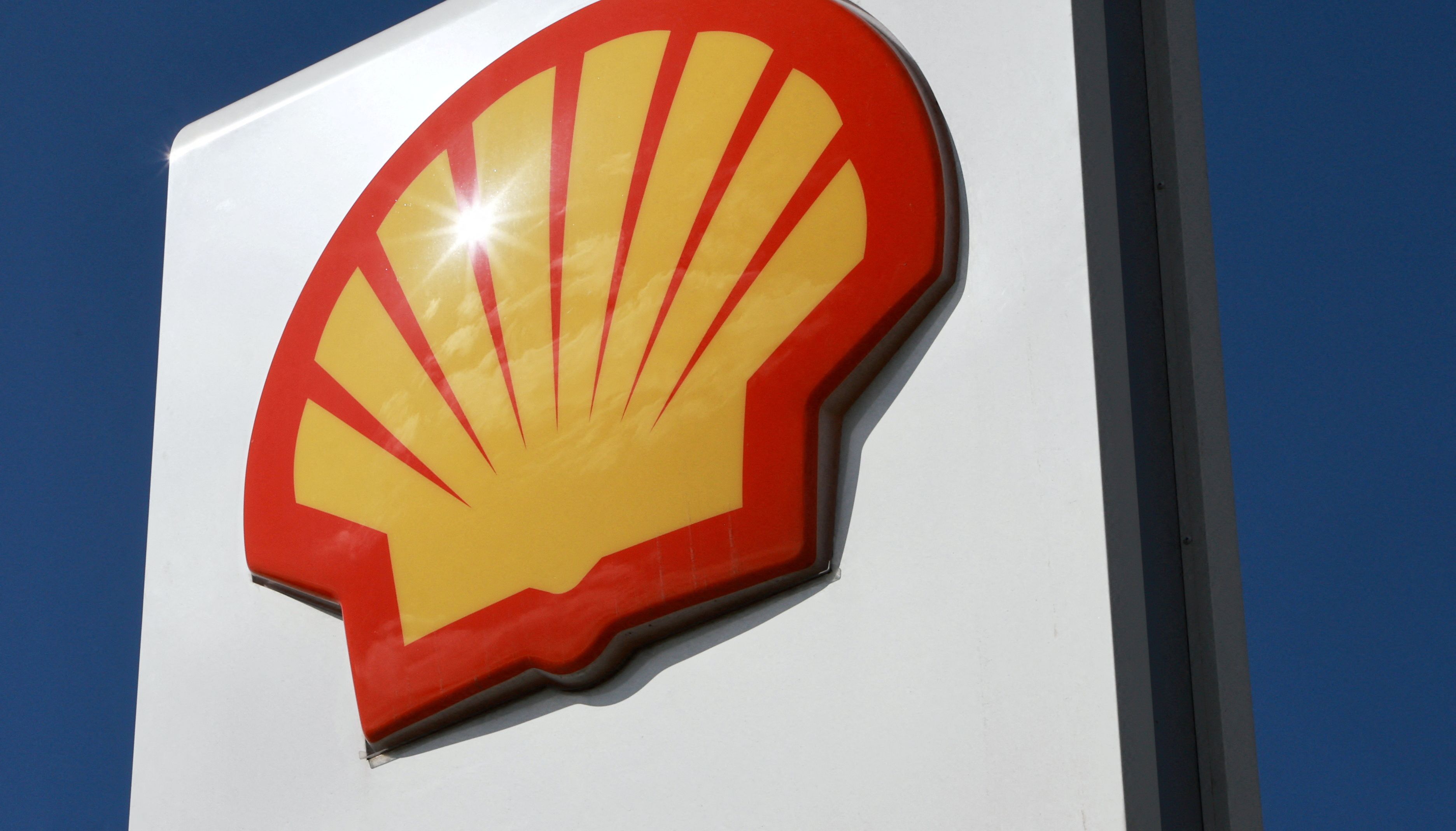 Shell more than doubles third-quarter profit to \u00a38.2 billion but oil price falls