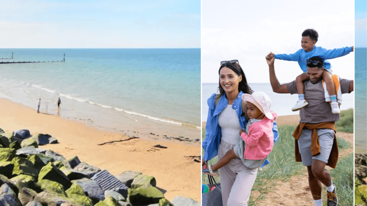 Sheringham Beach / family on beach