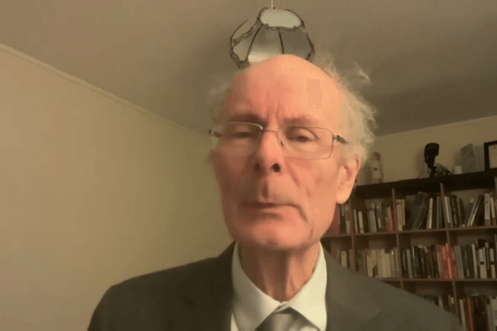 Ngài John Curtice