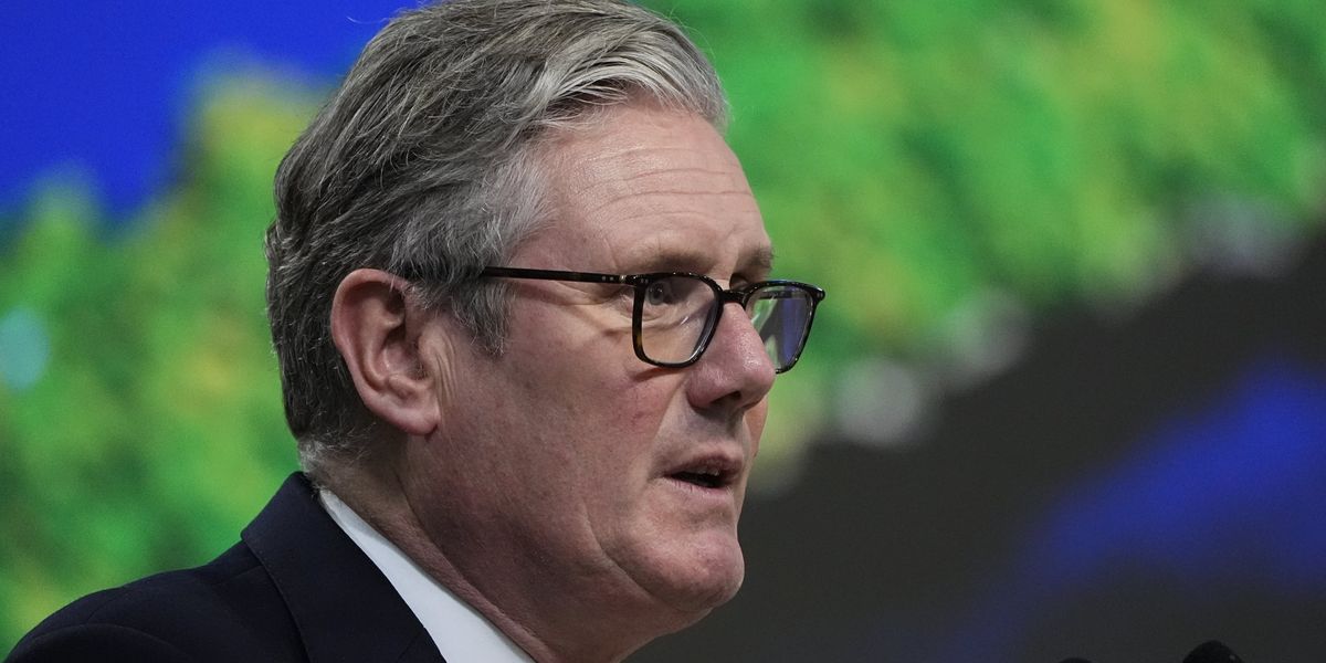 Keir Starmer urged to ‘bulldoze through’ leadership threats after Labour projected to lose next election