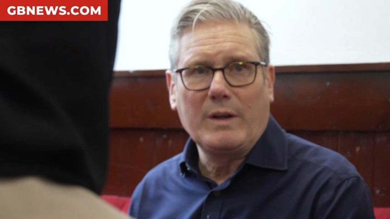 Keir Starmer REFUSES to rule out withdrawing support for hanging St George’s flags