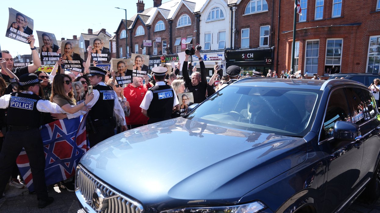 Sir Keir Starmer visits Golders Green