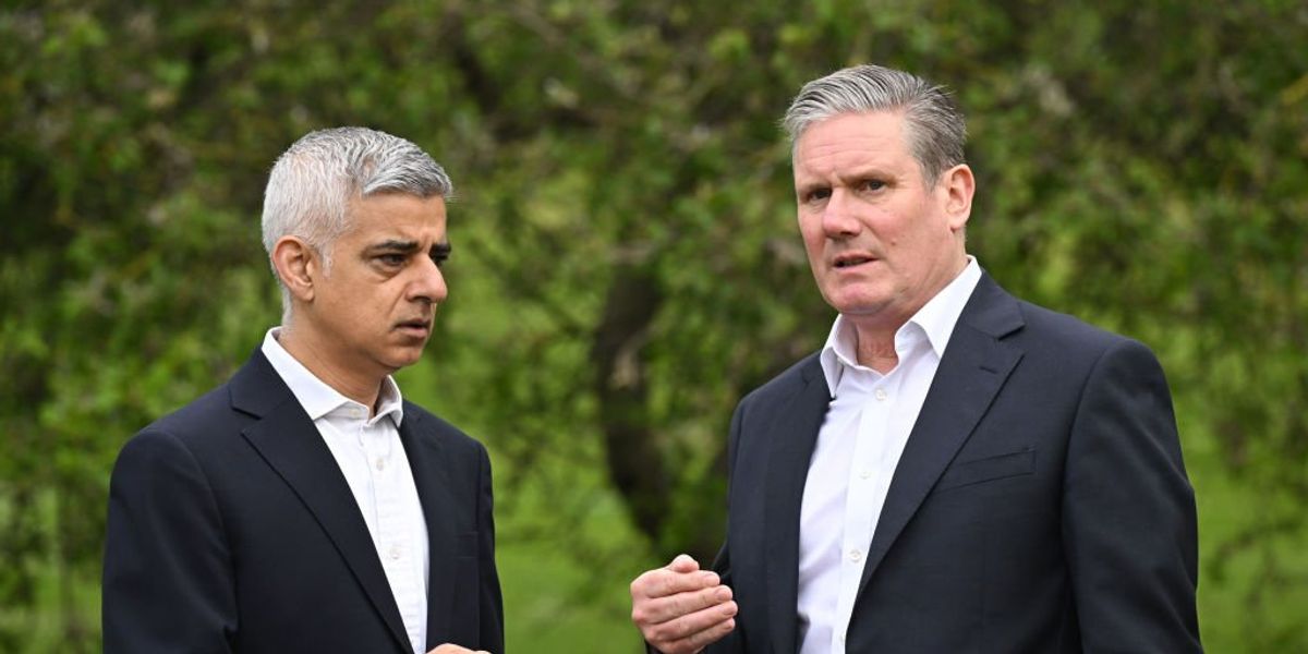 Keir Starmer ‘to give Sadiq Khan a peerage’ Keir Starmer ‘to give Sadiq Khan a peerage’
