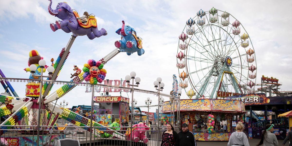 NextImg:Skegness Pleasure Beach ride MALFUNCTIONS as terrified visitors left trapped and suspended in the air