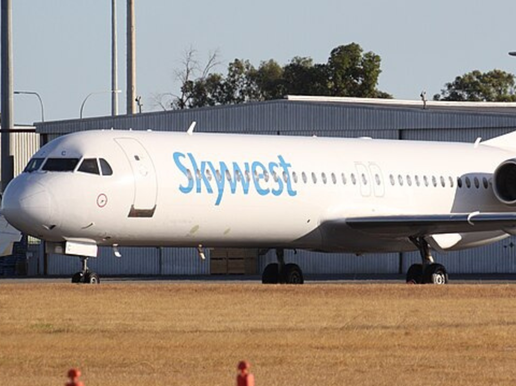 SkyWest plane